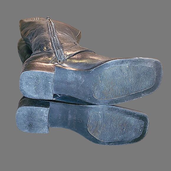 Vintage Etienne Aigner Idaho Boots - Picture 7 of 9